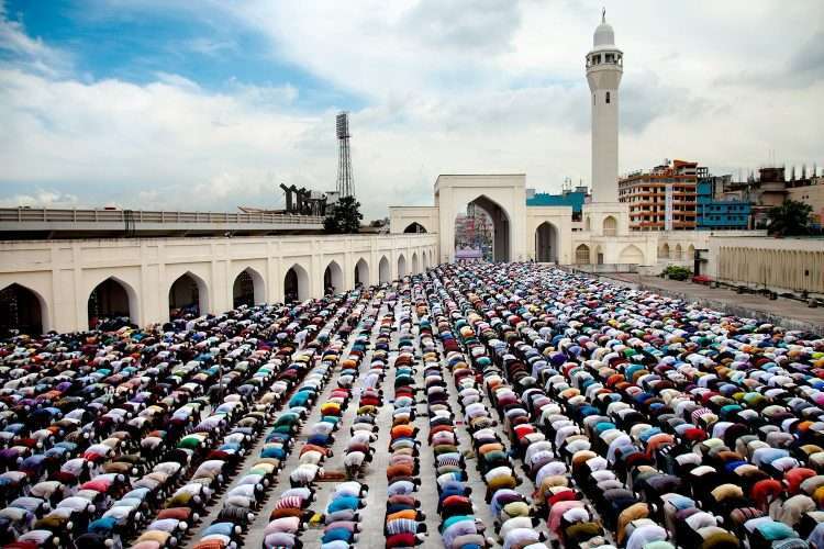Mussulmani in preghiera